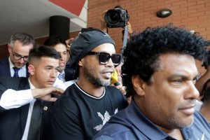 El SUSTO que sufrió el hermano de Ronaldinho en el hotel donde cumplen prisión domiciliaria