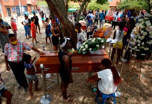 Continúan las masacres en Colombia: Asesinan a tres jóvenes en Antioquia