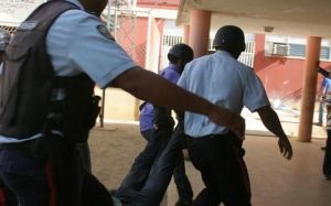 Esbirros del régimen en Cariaco hostigan a los ciudadanos durante la cuarentena, denuncia ONG
