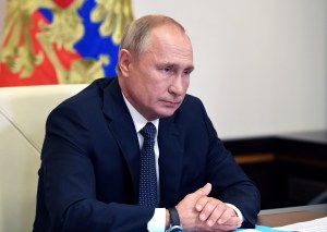 Putin propone ampliar el acuerdo nuclear con EEUU al menos un año