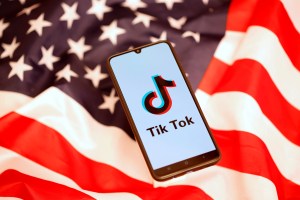 Senadores presentan proyecto de ley para prohibir TikTok en EEUU
