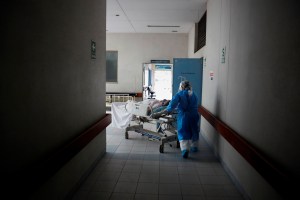 Latinoamérica supera los 5 millones de casos de coronavirus y se acerca a Europa en muertes