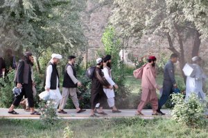 Comenzó la liberación de los últimos 400 prisioneros talibanes en Afganistán