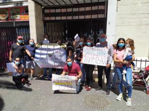 Venezolanos varados en Tenerife exigen a Maduro un vuelo humanitario que los retorne al país (Imágenes)