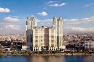 Terrible: Seis hombres violaron a una mujer en un hotel lujoso de Egipto