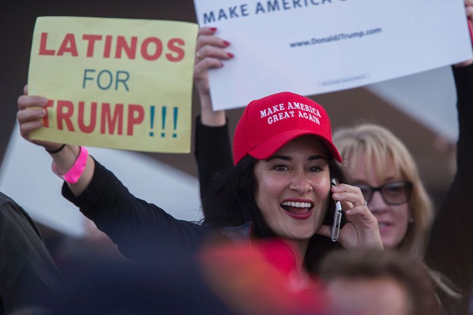 “Yo amo a Trump”: Así elogian algunos latinos al presidente de EEUU
