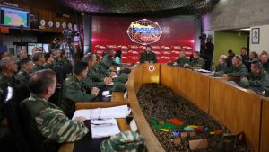 Control Ciudadano: Militares pierden influencia en el gabinete de Maduro