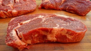 VIDEO de carne cruda retorciéndose causa terror en Twitter