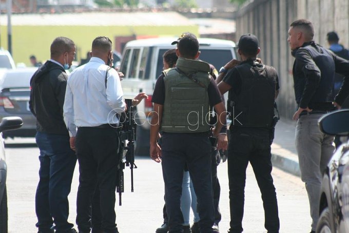 Tres PoliAragua y un civil fueron capturados tras robar más de 18 mil dólares de la remesa de una tienda
