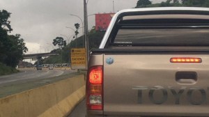 Alcabala anti-coronavirus del régimen generó mega cola en la autopista Gran Mariscal de Ayacucho sentido Caracas #18Ago (FOTO)