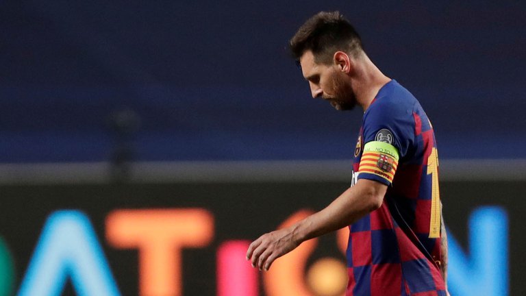 Conmoción en España: Messi le habría dicho a Koeman que se siente más afuera que dentro del Barcelona