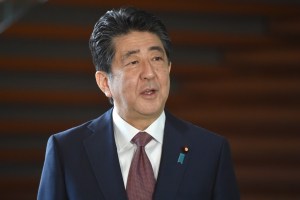 Shinzo Abe, sin signos vitales tras ser herido de bala en Japón