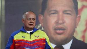 En imágenes: El semblante de Diosdado Cabello durante su reaparición en TV