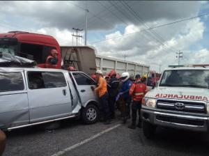 Un fallecido tras terrible accidente en la autopista Barquisimeto-Cují este #16Sep (Foto)