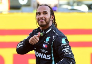 Lewis Hamilton consiguió el título que le faltaba: Ahora es “Sir”
