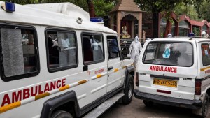 Conductor de una ambulancia viola a una paciente con Covid-19 cuando la llevaba al hospital en la India