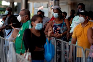 Panamá suspendió restricción por género y suaviza toque de queda por pandemia
