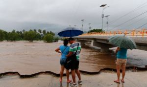 La tormenta tropical Julio produce fuertes lluvias en tres estados de México