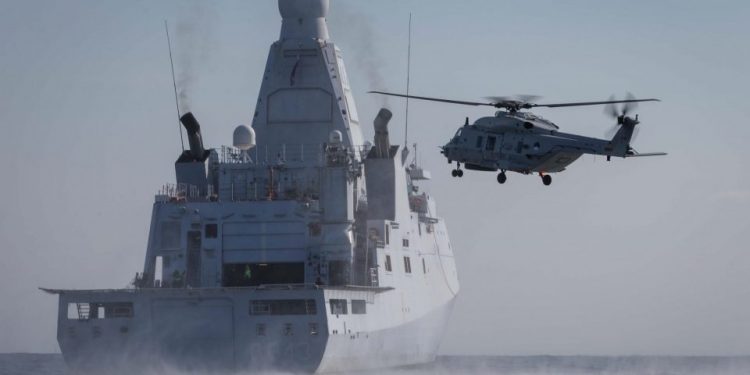 “HNLMS Groningen”, el barco de guerra holandés con que EEUU incautó millonaria carga de cocaína en el Caribe (FOTO)