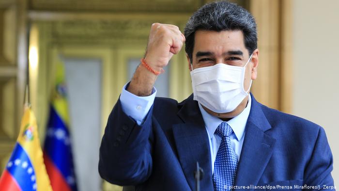 Contradiciendo a los expertos, Maduro estima que aplanará los contagios antes de octubre