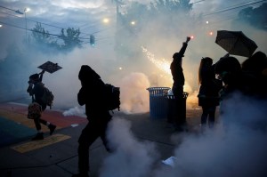 Un problema de salud inusual surge después del despliegue de gas lacrimógeno en las protestas de Seattle