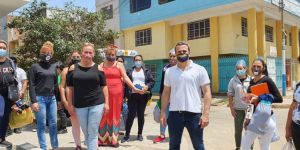 Embajada de Guaidó en Perú entregó mascarillas y ropa de abrigo a migrantes venezolanos (FOTOS)