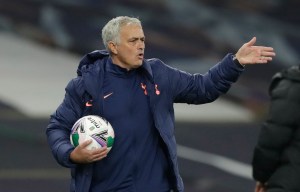José Mourinho destituido como entrenador del Tottenham