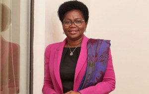 Presidente de Togo nombró por primera vez a una mujer como primera ministra