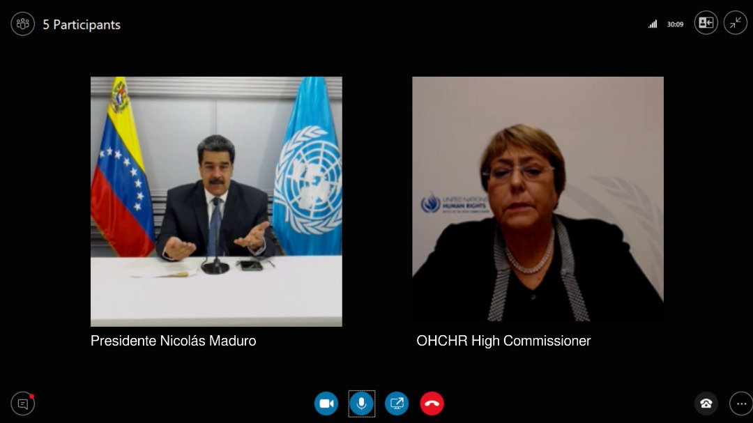 ¿Le compraría un dulcito? Maduro conversó con Bachelet sobre el informe de la ONU (Fotos)