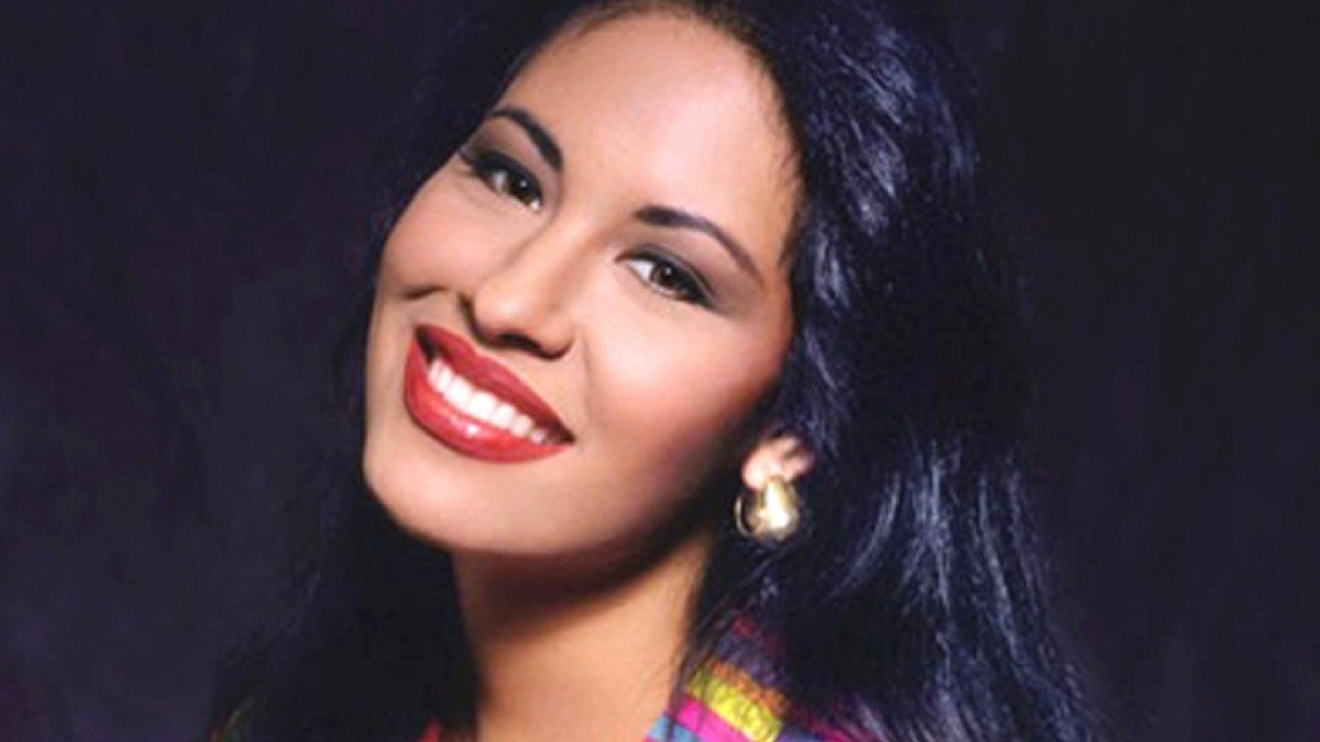 Selena Quintanilla: La verdad detrás del supuesto “fantasma” en el día de su funeral (VIDEO)