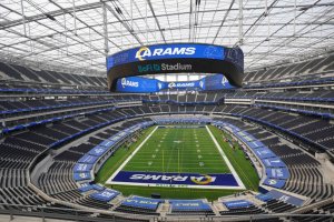 BRUTAL: El estadio más caro de la historia se inauguró en Los Ángeles para la NFL (Fotos y Videos)