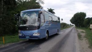 Detienen transporte público en Cuba por fuerte rebrote del Covid-19