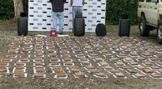 Atraparon a un efectivo del Sebin con más de 100 kilos de marihuana en Portuguesa (Fotos)