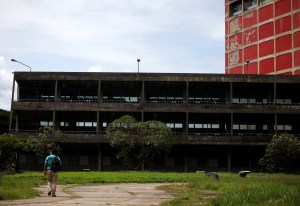 La principal universidad de Venezuela lucha por sobrevivir al abandono agudizado por el Covid-19 (Fotos)