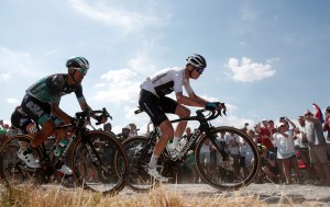 Dos ciclistas del Giro de Italia positivos por coronavirus