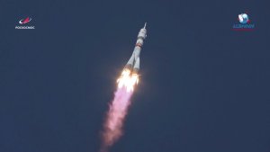Dos rusos y una estadounidense partieron hacia la Estación Espacial Internacional