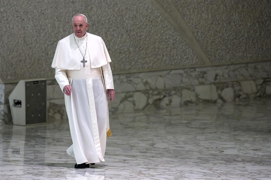 Las audiencias generales del papa Francisco volverán a ser sin fieles tras un positivo