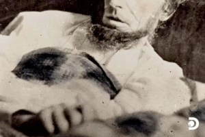 Investigan la autenticidad de una FOTO de Abraham Lincoln en el lecho de muerte