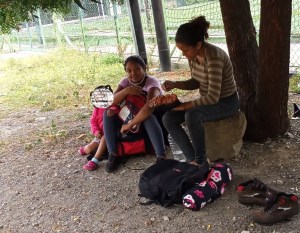 En Fotos: Caminantes venezolanos buscan cómo cruzar hacia Colombia #25Oct