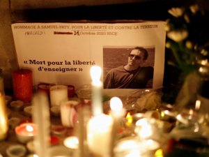 Cómo es el nuevo “terrorismo de atmósfera” y qué llevó a un joven checheno a decapitar a un profesor francés