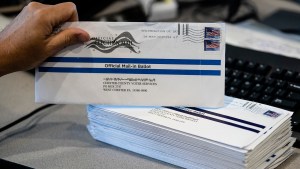 ¿Cómo verificar si tu voto por correo fue recibido y contado en EEUU?