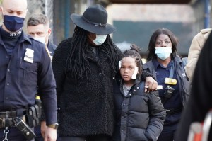 Mujer acuchilló a niño de 10 años en Nueva York