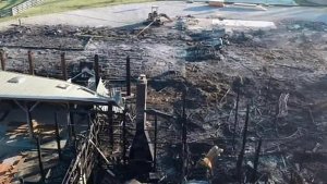 Incendio destrozó una propiedad de la familia de la actriz Jennifer Lawrence (Fotos)