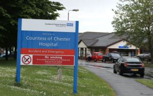 Enfermera británica fue inculpada por el asesinato de ocho bebés