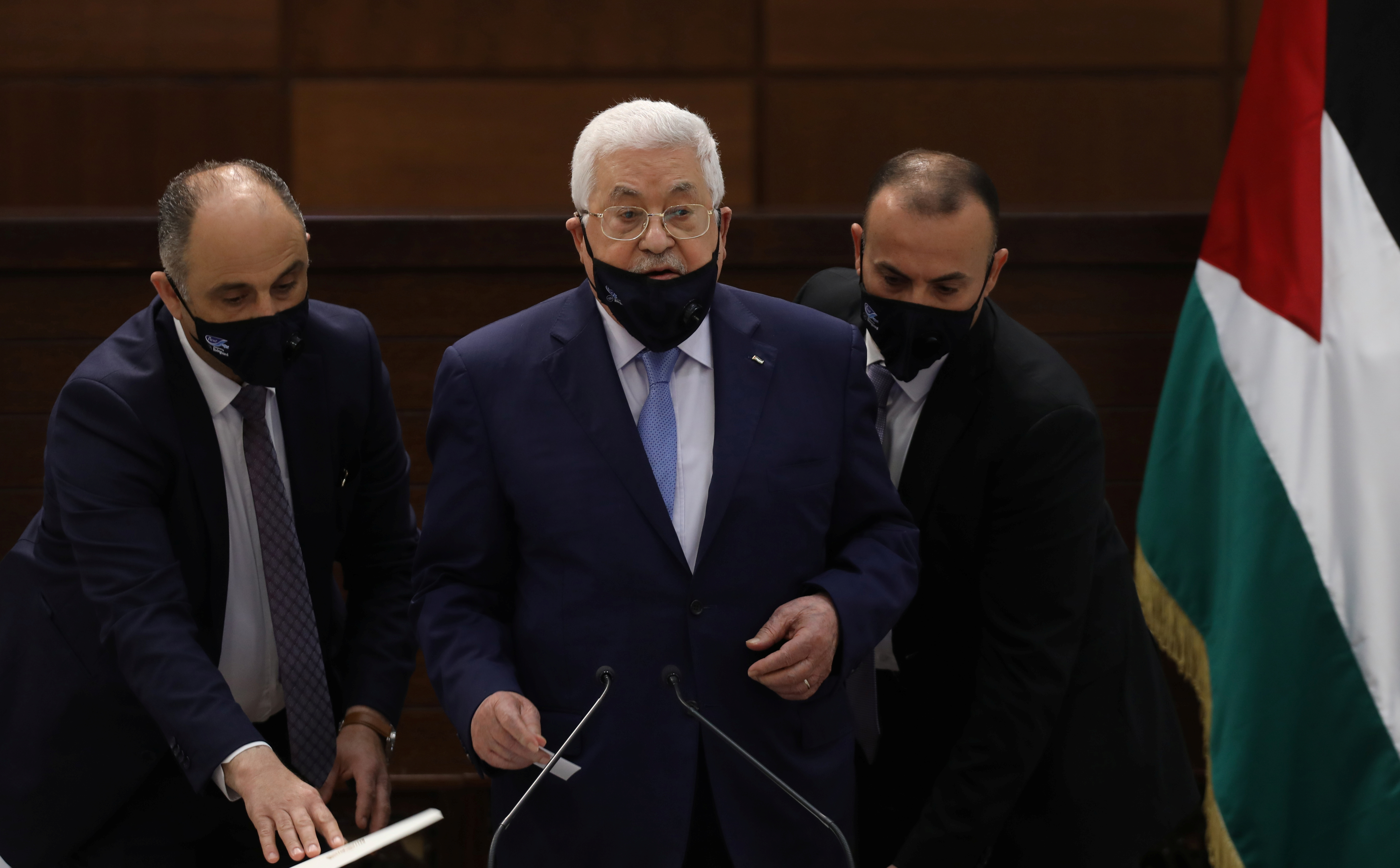 El presidente palestino Abbas felicita a Joe Biden