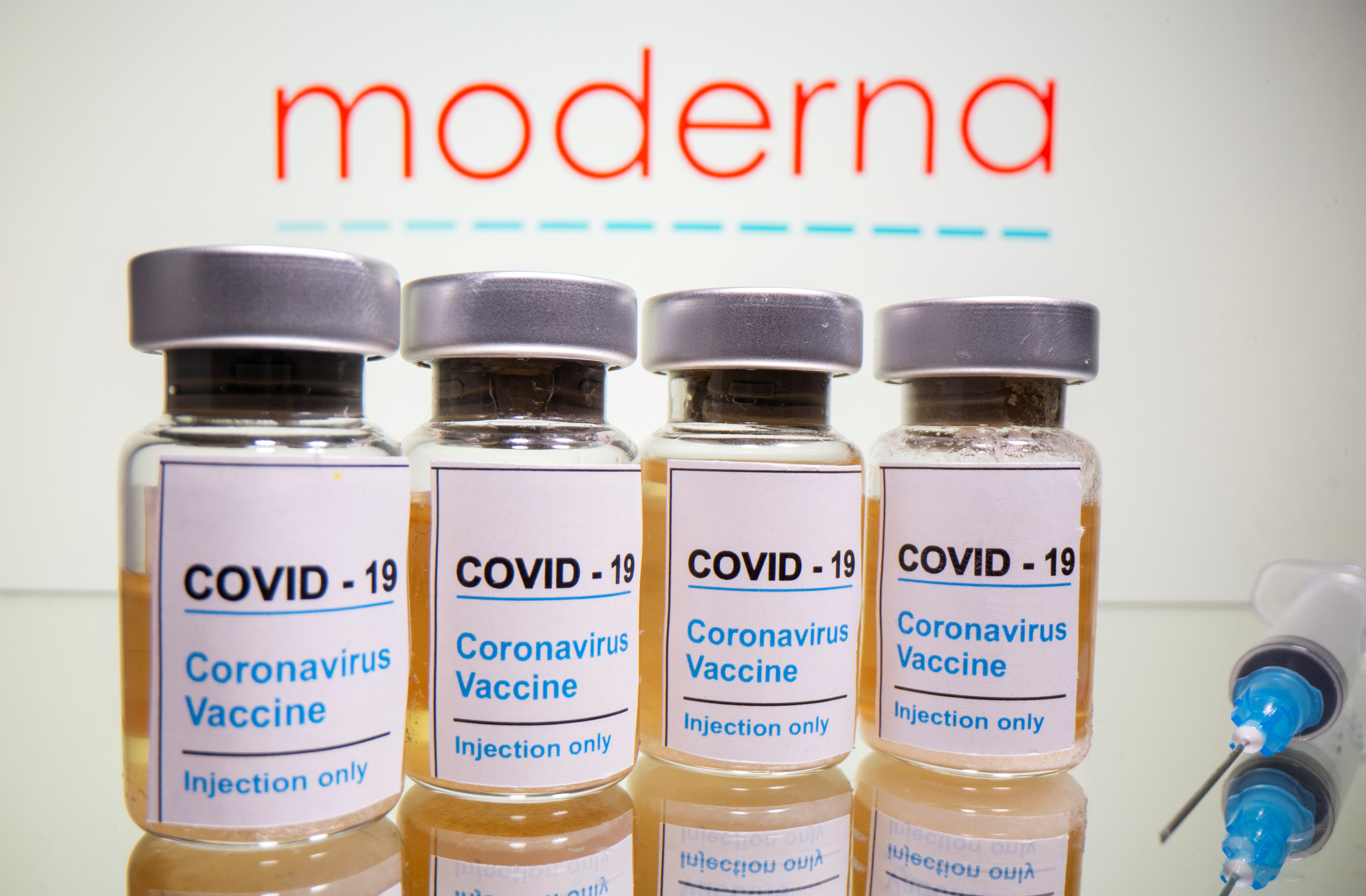 EEUU enviará 6 millones de dosis de la vacuna de Moderna al ser aprobada