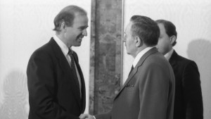 Resurgen VIDEOS de las visitas de Joe Biden a la Unión Soviética