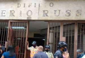 Tras protesta, desalojaron a los invasores del edificio Saverio Russo en Caracas (Video)