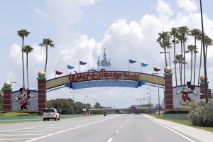 ¡Alarmante! Disney despedirá 4 mil empleados más en parques de California y Florida