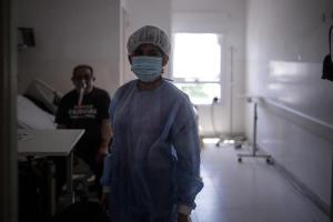 Colombia registró más de ocho mil contagios pero un descenso en la cifra de muertes